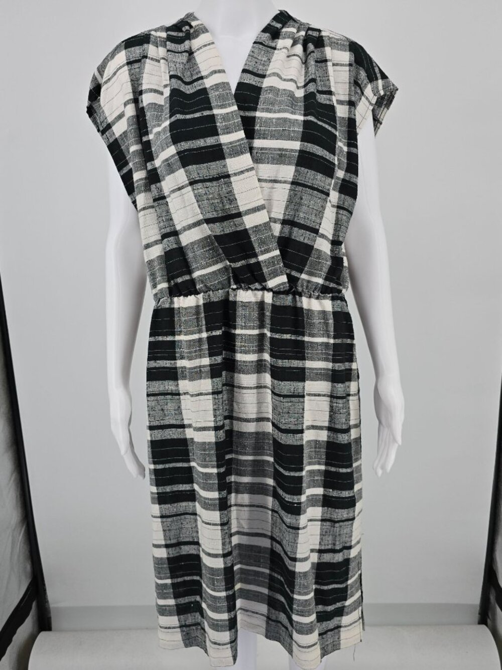 Vintage 1980s J.M II New York Black/Ivory Windowpane Plaid Midi Day Dress (L)